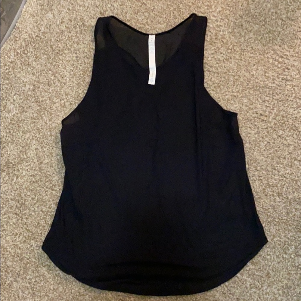 LULULEMON workout tank ⭐️